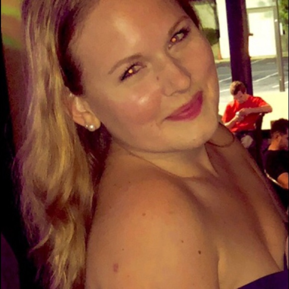Meet your Posher, Annika